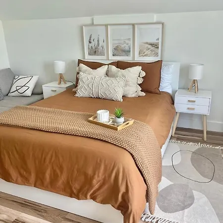 Apartamento Modern Coastal Getaway In Kilmarlic Golf Club
